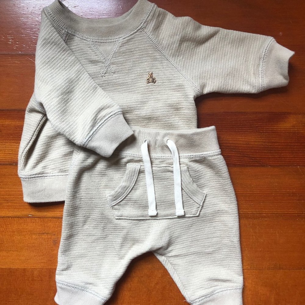 Baby Gap Cool Kid Sweatsuit - 0-3M